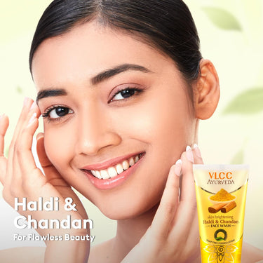 VLCC Ayurveda Skin Brightening Haldi & Chandan Face Wash - 100ml X 2 - For Skin Brightening | Paraben & Colorant Free | Chamomile Oil, Yastimadhu & Haridra Extract